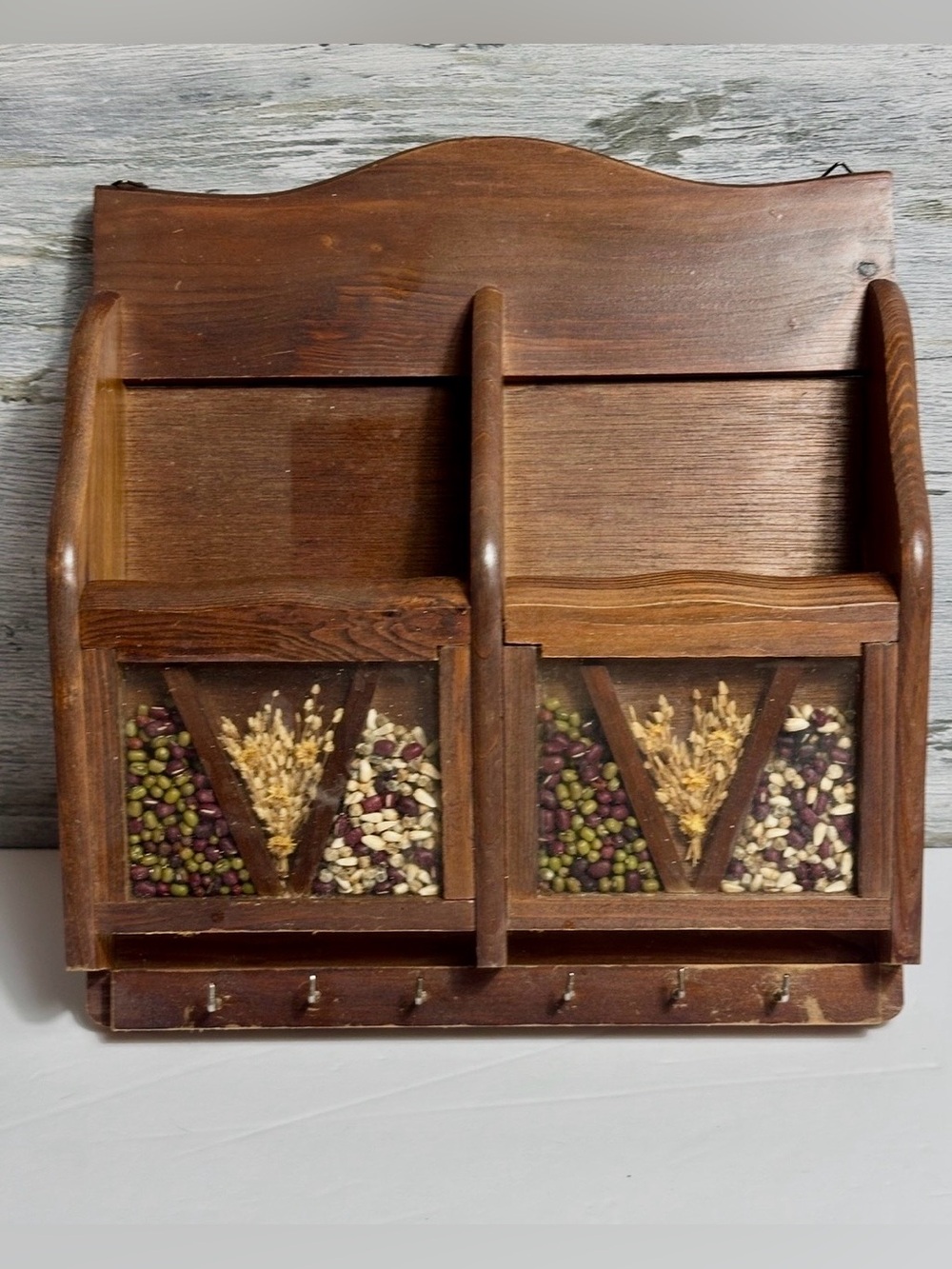 Vintage 1970s wooden wall mail / key holder organizer mfg by Gailstyn-Sutton.